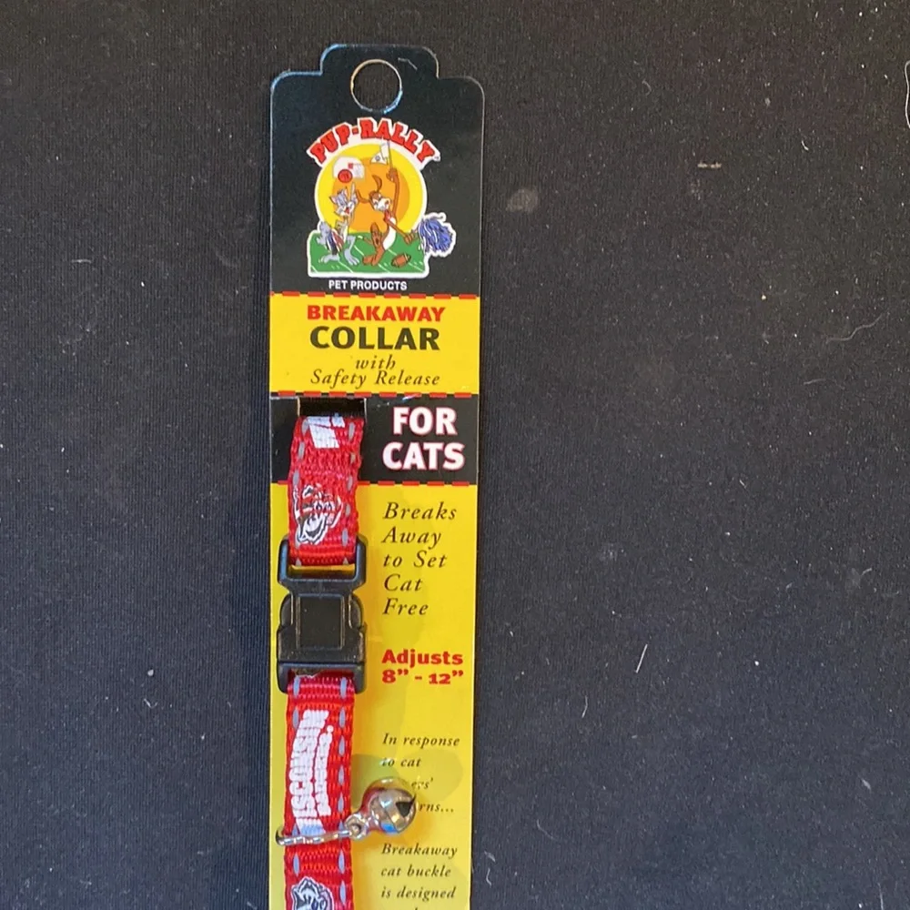 NEW - Wisconsin Badgers Breakaway Cat Collar